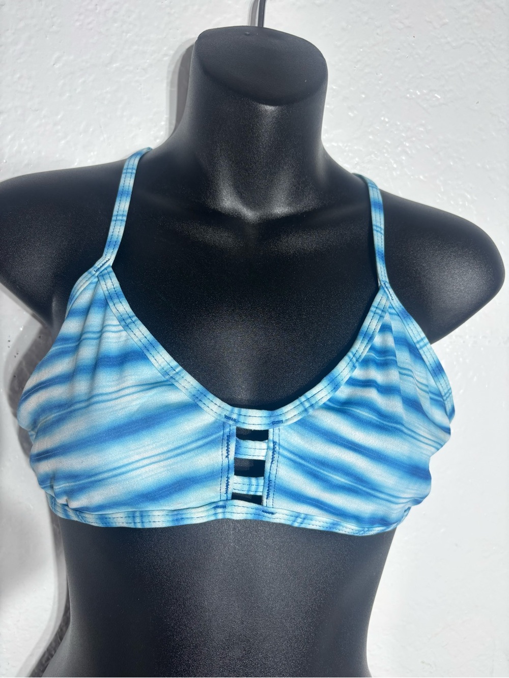 Jolyn tomcat women’s xl blue ladder cut out‎ strappy bikini top